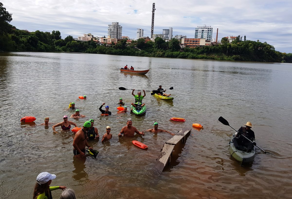 Nadando pelos cartões postais inicia no Taquari