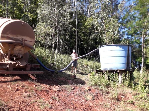 Roca Sales presta auxílio a produtores diante da estiagem