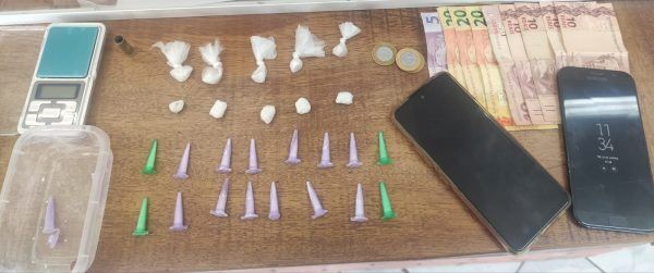Dupla é presa por tráfico de drogas em Cruzeiro do Sul