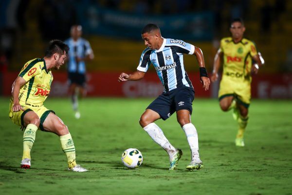 Grêmio leva virada do Mirassol e está eliminado da Copa do Brasil