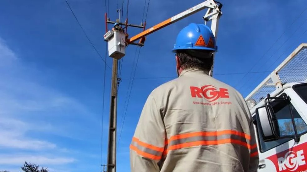 RGE programa interrupção de energia em dez bairros