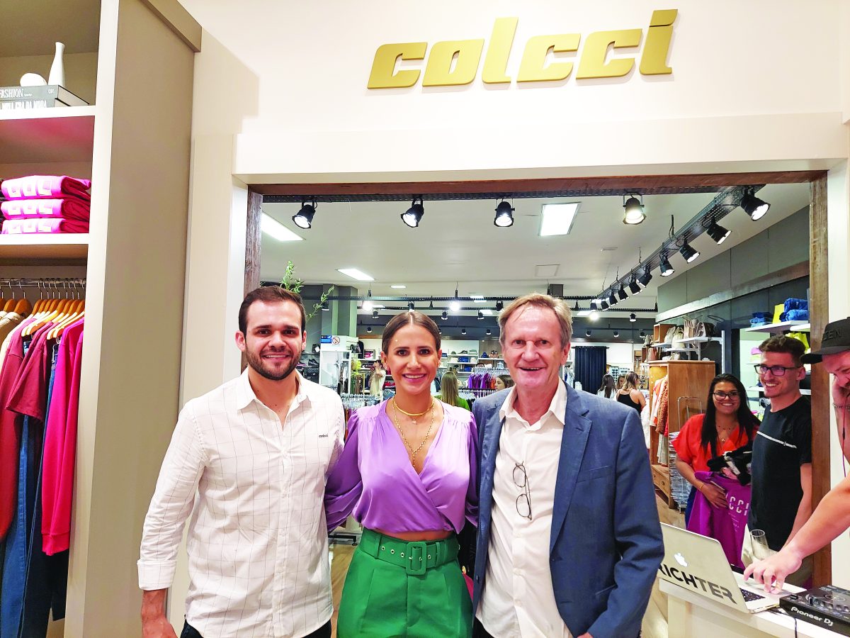 Dullius inaugura loja exclusiva da Colcci