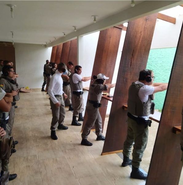 Policiais  do Vale são habilitados para novo calibre de arma de fogo