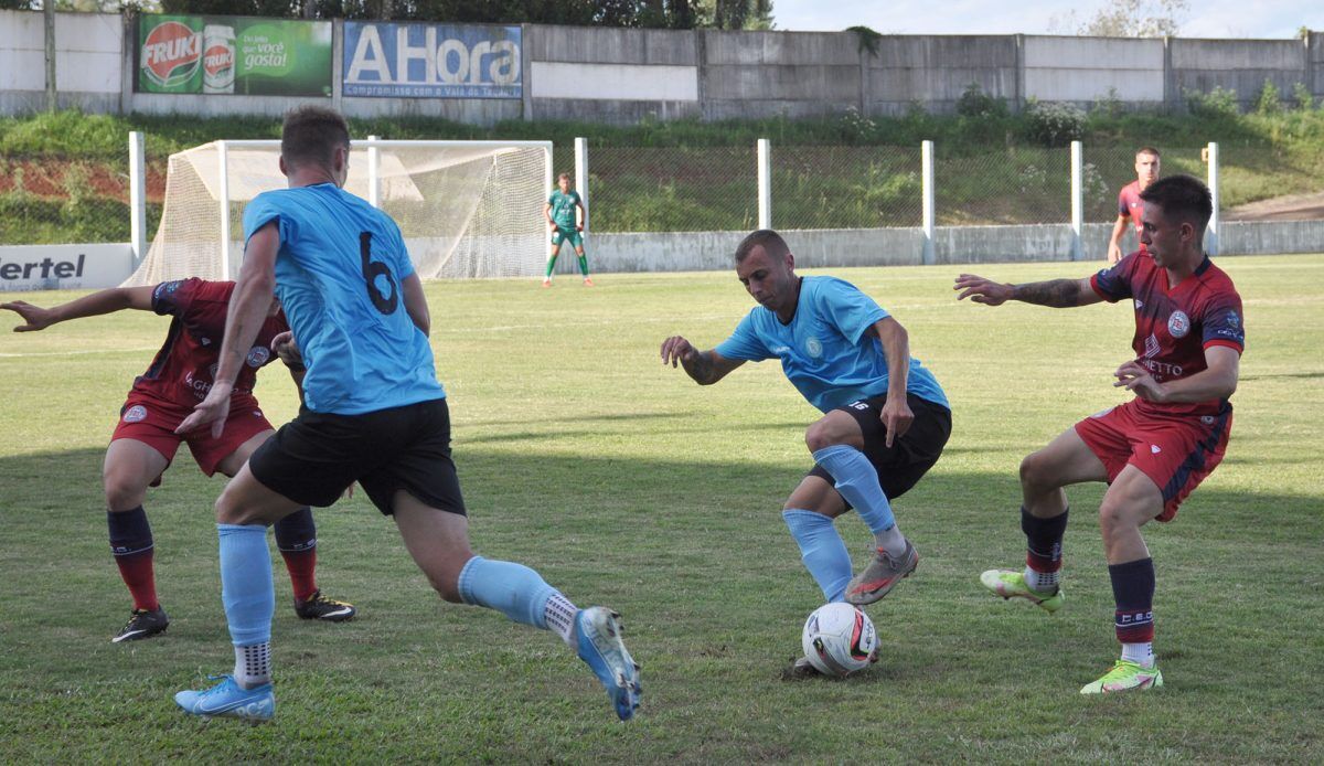 Lajeadense apresenta novo “manto alviazul”