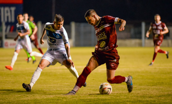 Lajeadense joga a liderança nesta noite