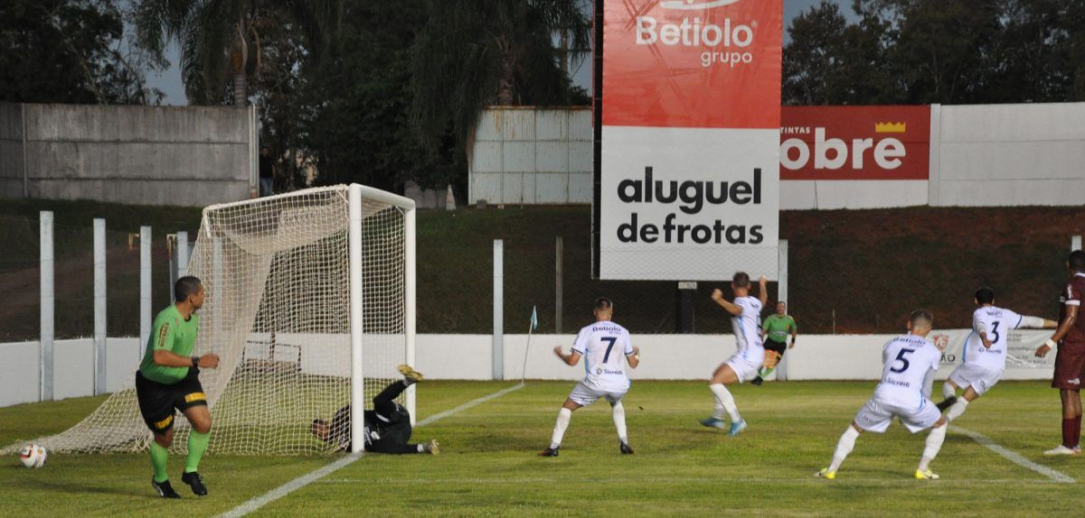 Lajeadense reage e empata nos acréscimos