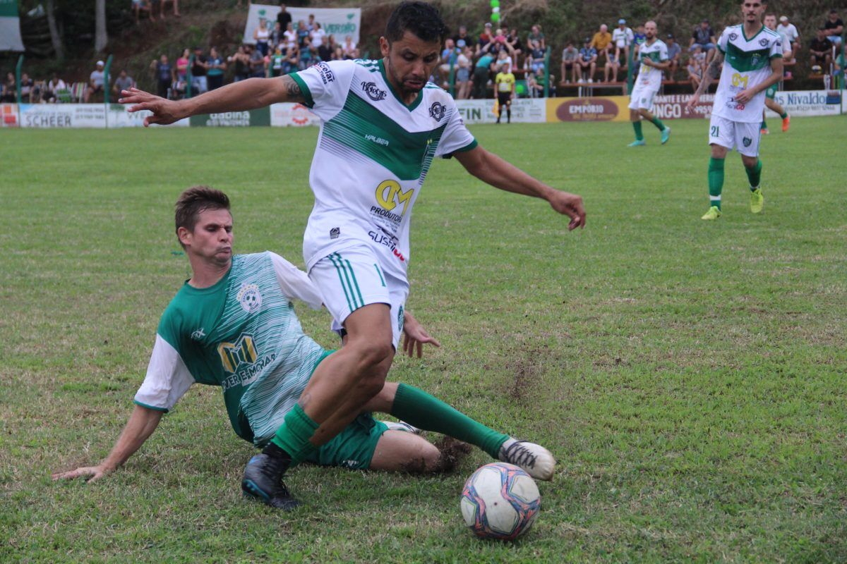 Esperança larga em vantagem