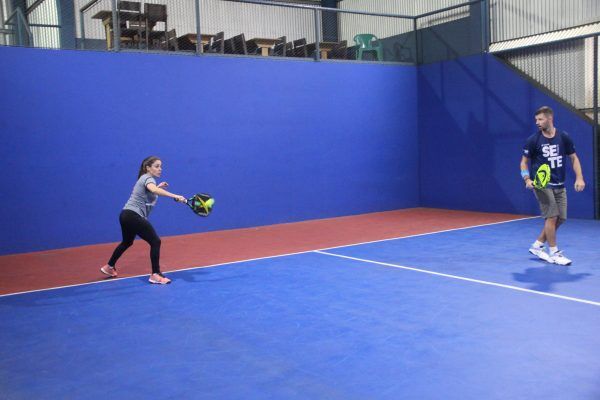 Torneio de padel integra associados