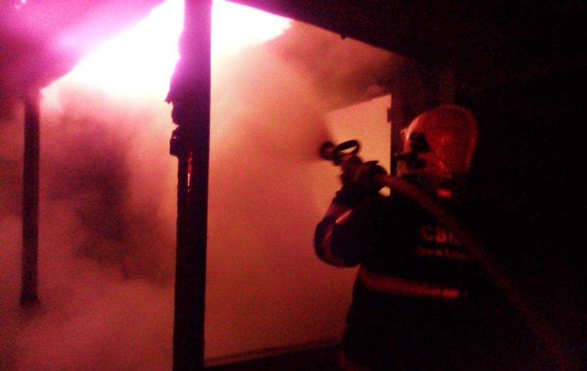 Mulher é encontrada morta durante combate a incêndio no bairro Conventos
