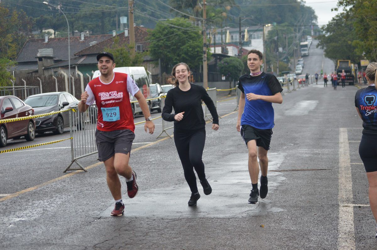 Atletas conhecem o Vale através das corridas