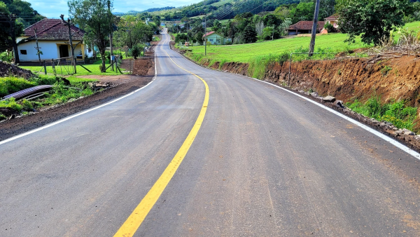 Governo inaugura asfalto em Nova Santa Cruz e anuncia mais investimentos