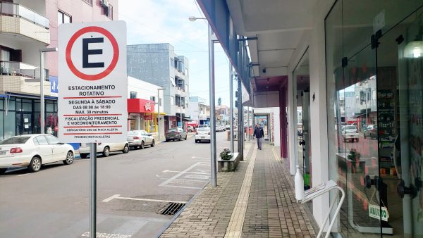 Estacionamento rotativo de Teutônia inicia cobrança de multa