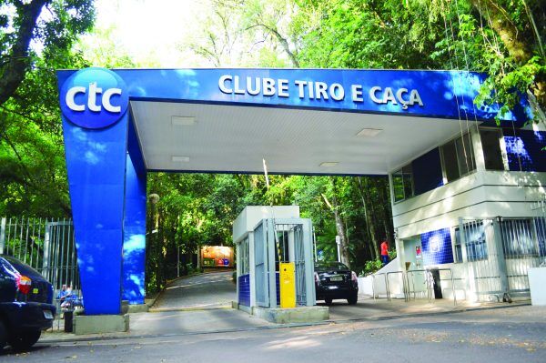 Vereadores articulam emenda para isentar IPTU aos clubes