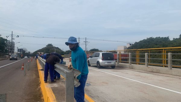 Após quase dois anos, governo conclui viaduto da Benjamin