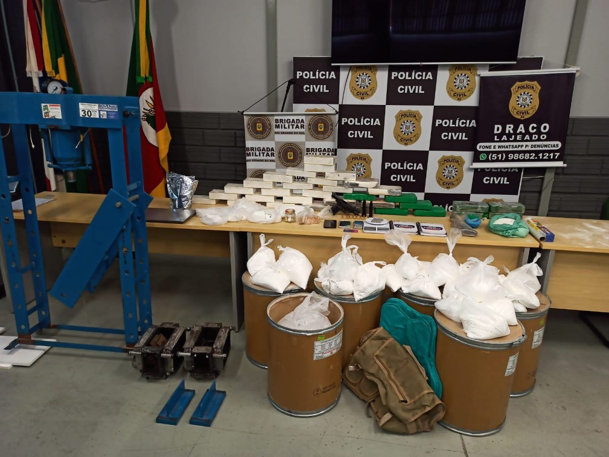 Draco prende três pessoas e apreende 34,5 quilos de cocaína em Lajeado