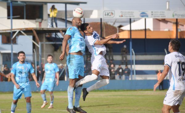 Lajeadense segura o Glória e se classifica com empate