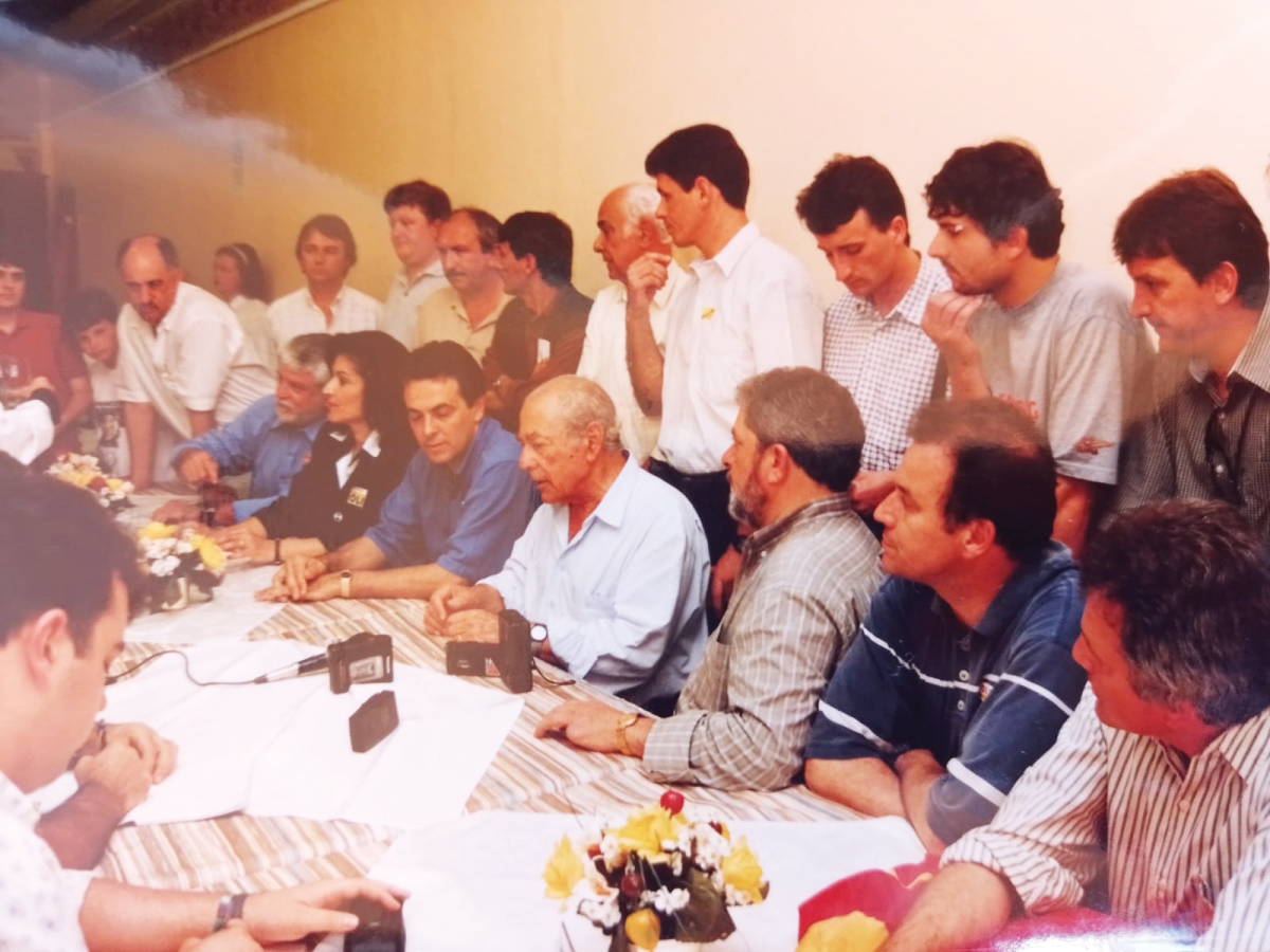 Na década de 1990, jornalista cobriu agenda de Lula em Lajeado, quatro anos antes do petista ser eleito pela 1ª  vez