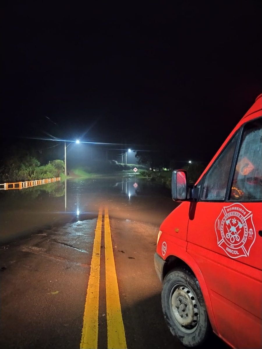 Rio Taquari sobe e bloqueia acesso a Colinas