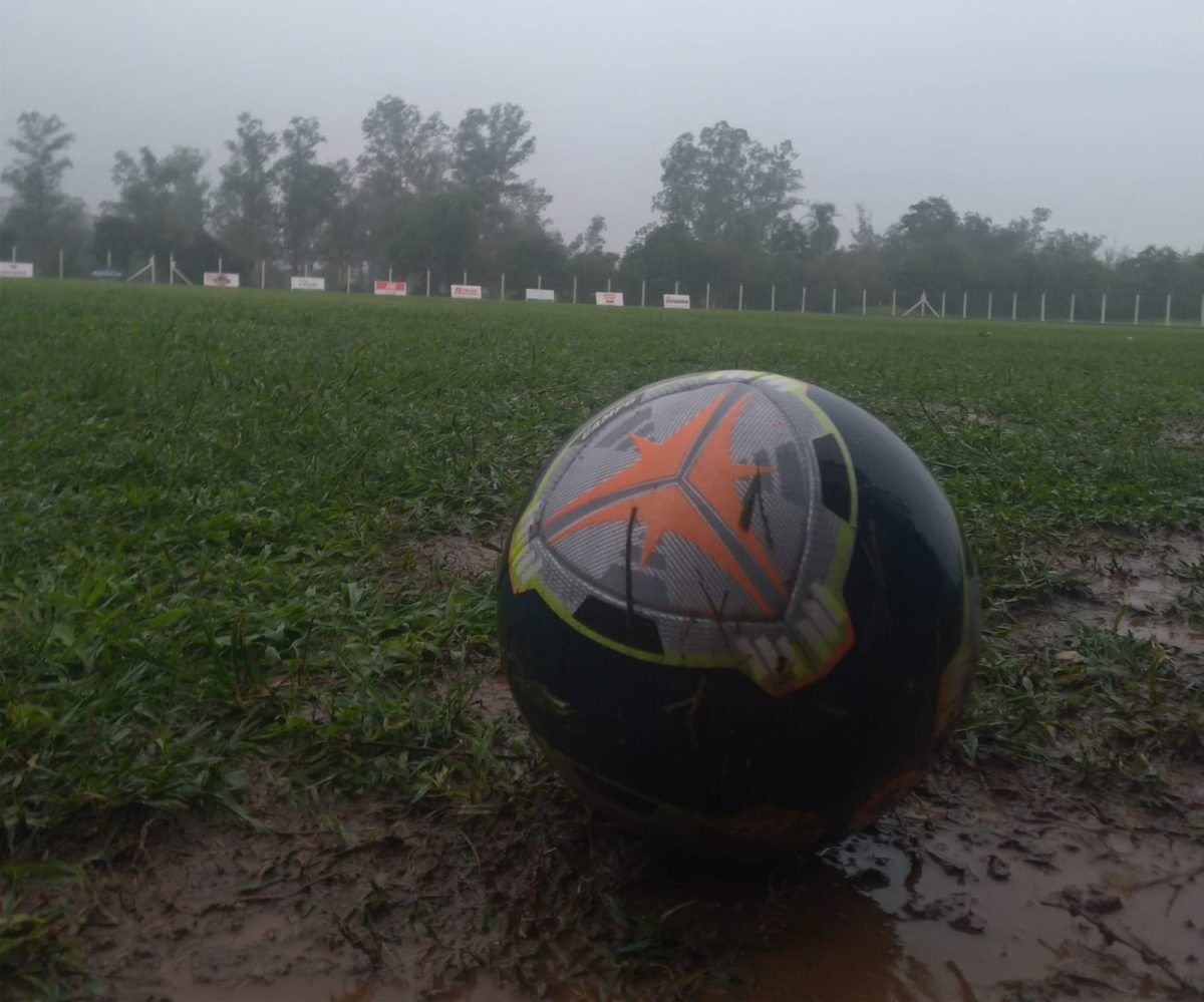 Chuva provoca cancelamentos de jogos neste domingo