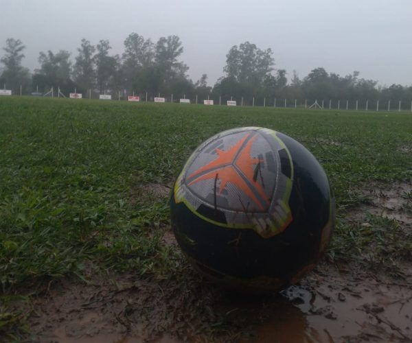 Chuva provoca cancelamentos de jogos neste domingo