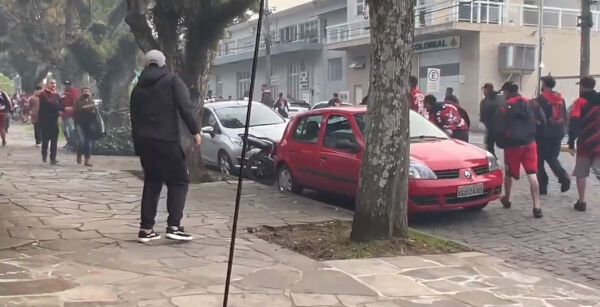 Briga entre torcidas deixa feridos em Caxias do Sul