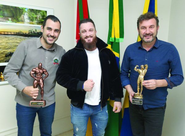 Fisiculturista se prepara ao mundial da Tailândia