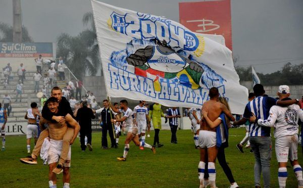 Avenida e Esportivo abrem neste domingo disputa pelo título