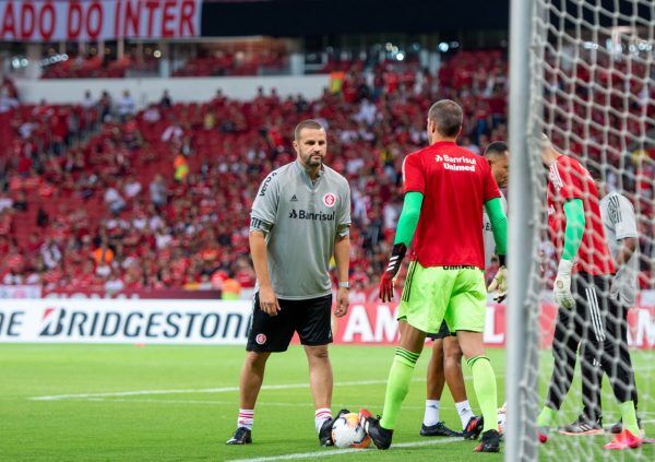 Inter demite o preparador de goleiros Daniel Pavan