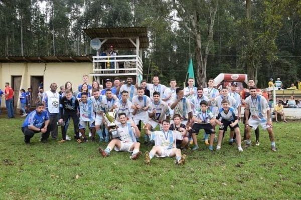 Melhores da Copa Serrana são premiados