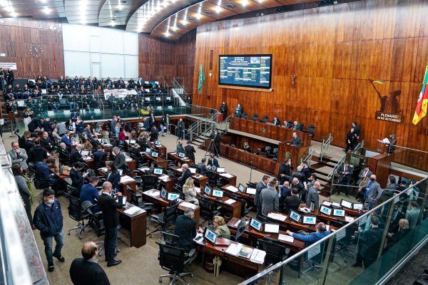 Assembleia rejeita projeto que previa investimentos do Estado nas BRs 116 e 290