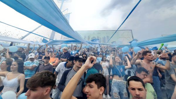 GALERIA: Torcida incentiva o Lajeadense no jogo do ano