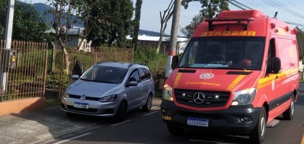 Homem é encontrado morto em veículo