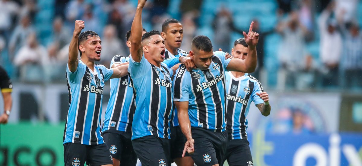 Grêmio vence Tombense por 3 a 0 e abre vantagem no G4