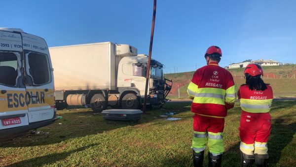 Estudante indígena morre em acidente entre caminhão e van escolar na BR-386, em Estrela