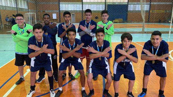 Futsal tem primeiro dia de jogos e campeões