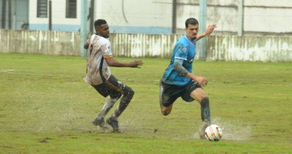 Iago permanece no Lajeadense para a disputa da Copa FGF