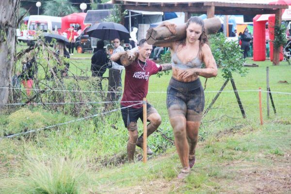 Em meio ao barro e a natureza