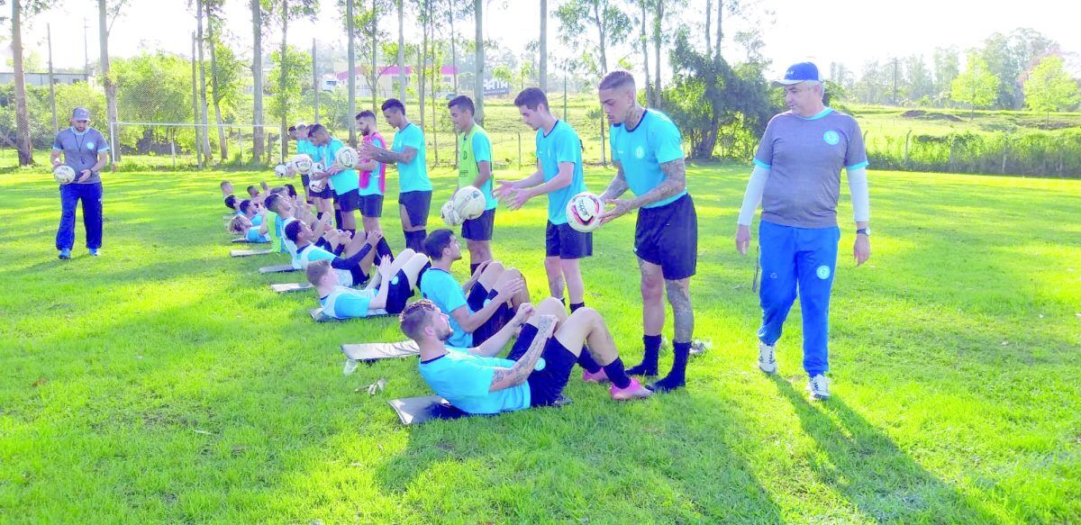 Um mês de preparação até a estreia do Alviazul