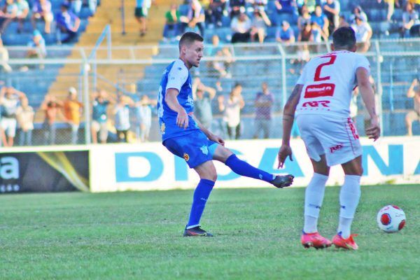 Destaque do Lajeadense, Ariel disputa a final da Copa Paulista