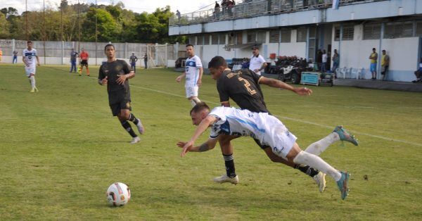 Lajeadense perde em casa e é eliminado da Copa FGF