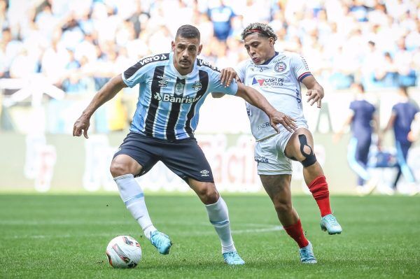 Grêmio empata com o Bahia e mantém segunda colocação