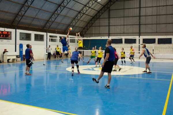 Campeonato de futsal e vôlei chega na quarta rodada