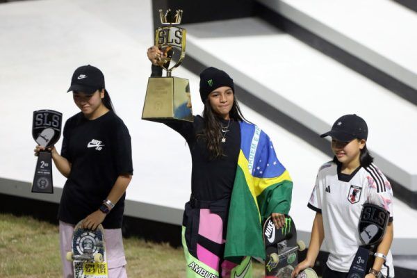 Rayssa Leal é campeã da Liga Mundial de Skate Street