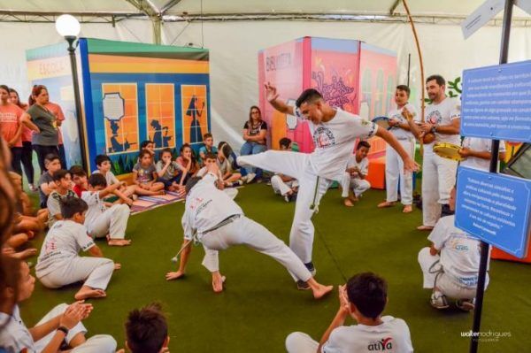 Encontro de Capoeira reúne atletas do mundo todo