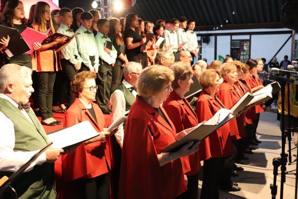 Atrações culturais marcam acendimento das Luzes de Natal