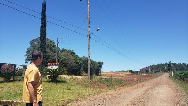 RGE projeta melhorias na rede elétrica da área rural