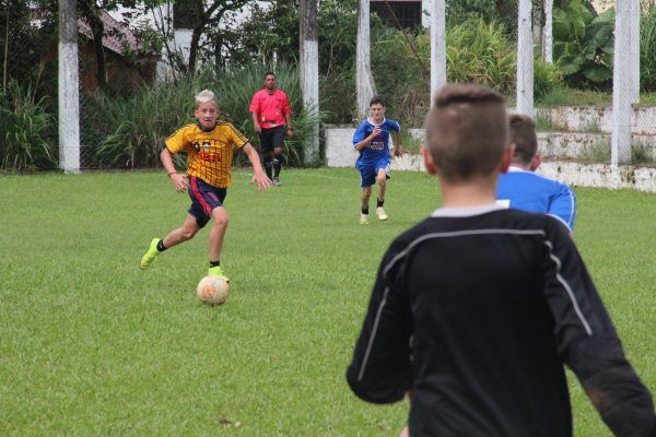 Futebol é a modalidade da vez nos Jogos Escolares