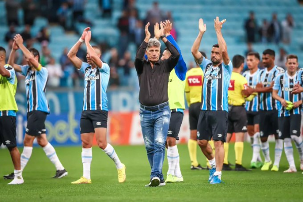 Grêmio encerra temporada com goleada sobre o Brusque