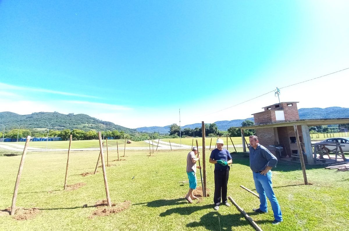 Parque municipal recebe banheiros públicos
