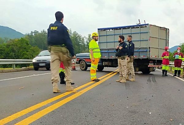 Trânsito é liberado na BR-386 em Marques de Souza